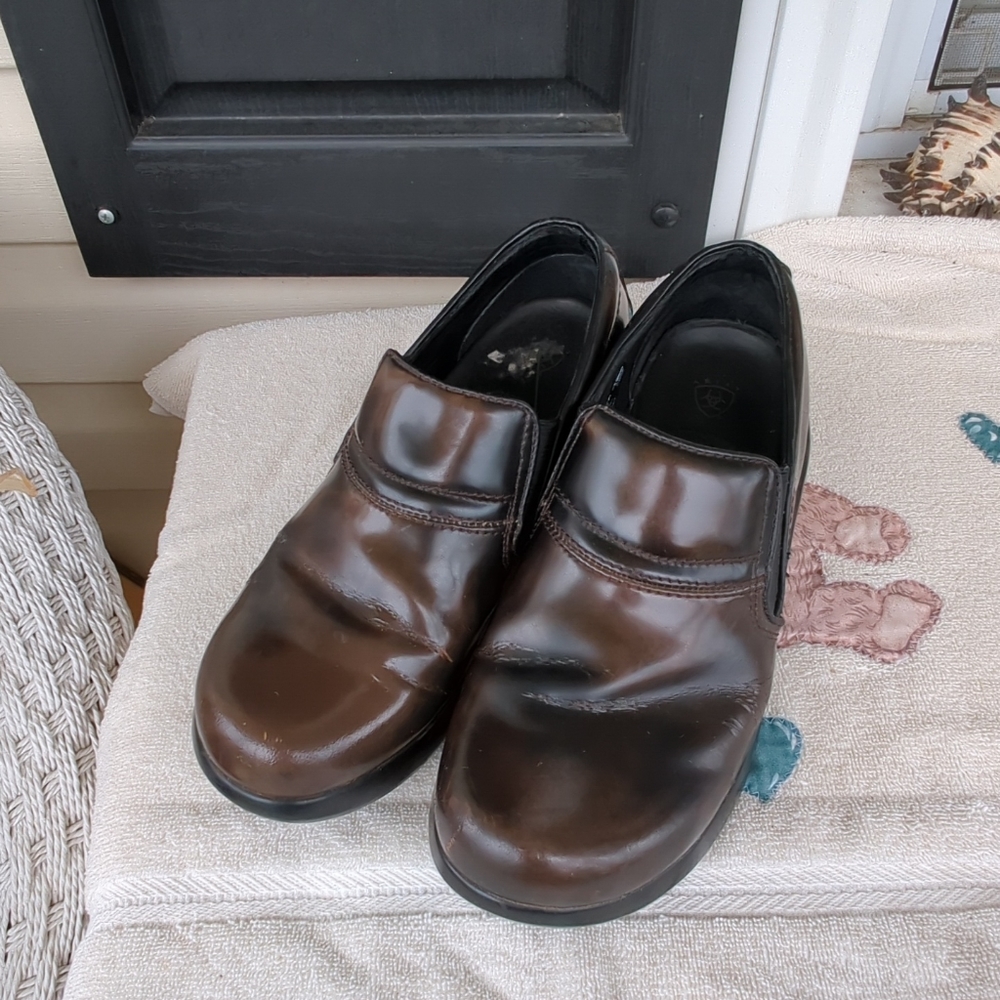Leather Clogs Womens Size 11-B Brown Leather Slip On Shoes EUC Ariat
